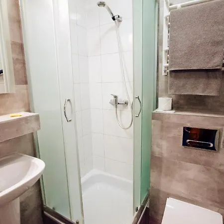 Luna Bed and Breakfast 4*