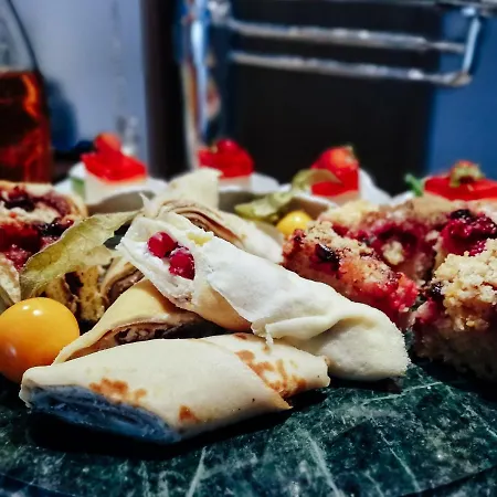 Luna Oda ve Kahvaltı 4*